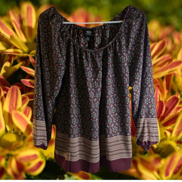 Bobeau small NWOT elastic neckline and sleeves oversized woman's peasant  top - Picture 1 of 1